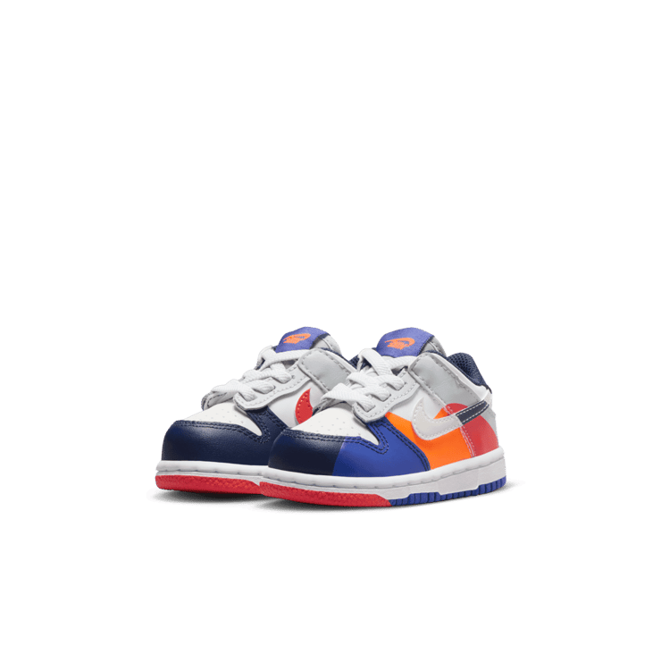 Nike Dunk Low SE (TD) Angle 2