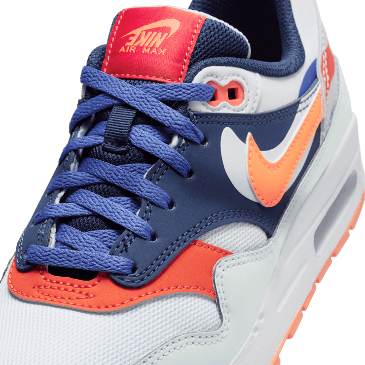 Nike Air Max 1 SE (GS) Angle 4