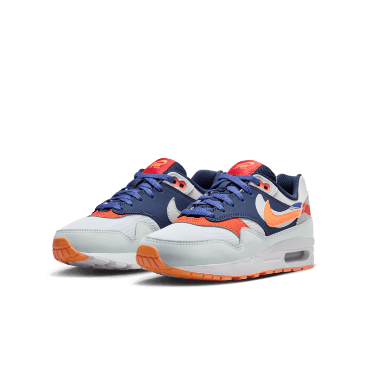 Nike Air Max 1 SE (GS) Angle 2