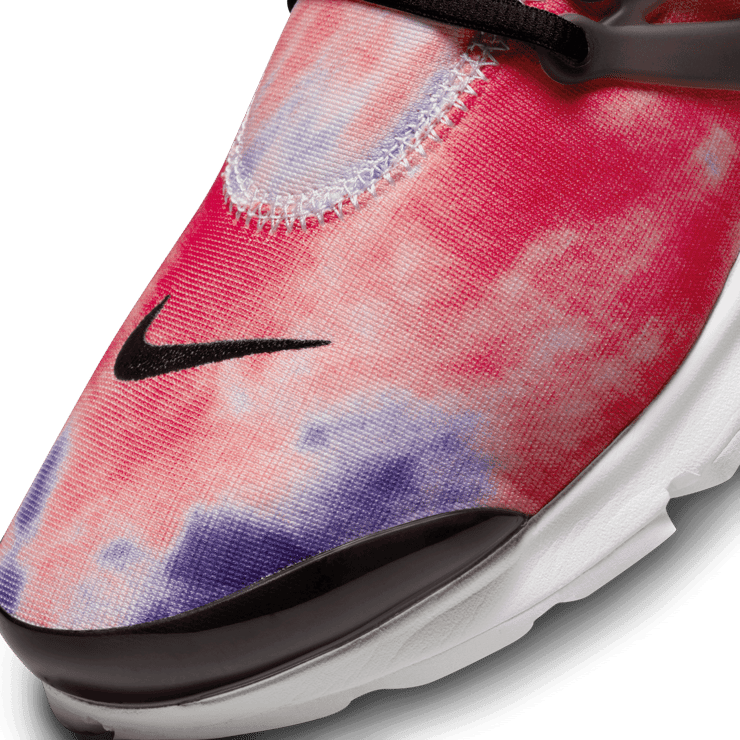 Nike Air Presto University Red Tie-Dye Angle 4