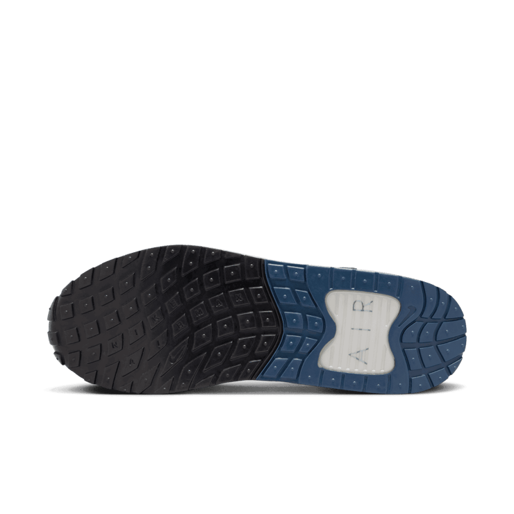 Michigan Nike Air Max Solo Angle 0