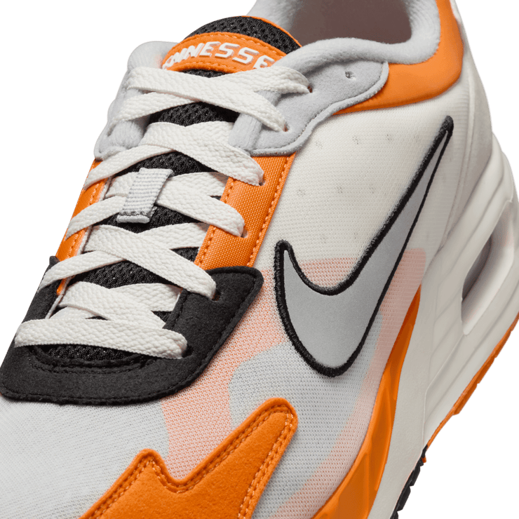 Tennessee Nike Air Max Solo Angle 4