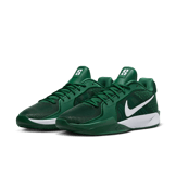 Nike Sabrina 2 TB Gorge Green (W) Angle 2
