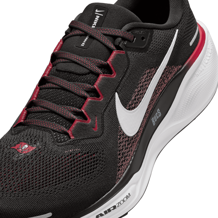 Nike Zoom Pegasus 41 Buccaneers Angle 4