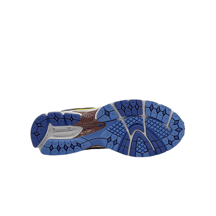 New Balance 860v2 Up There Angle 3