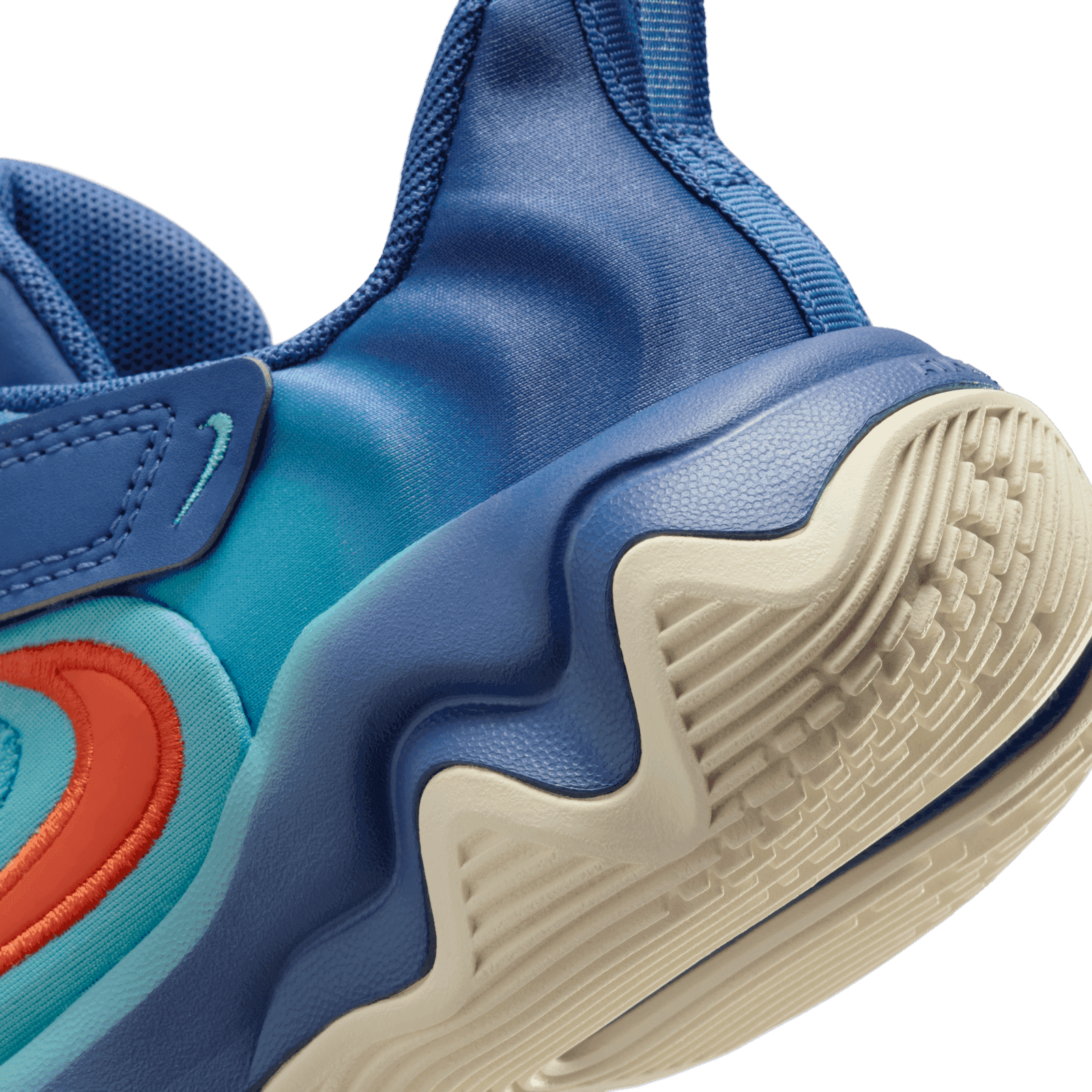 Nike Giannis Immortality 4 Basketball (PS) Angle 5