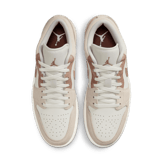 Air Jordan 1 Low SE Legend Light Brown Angle 1