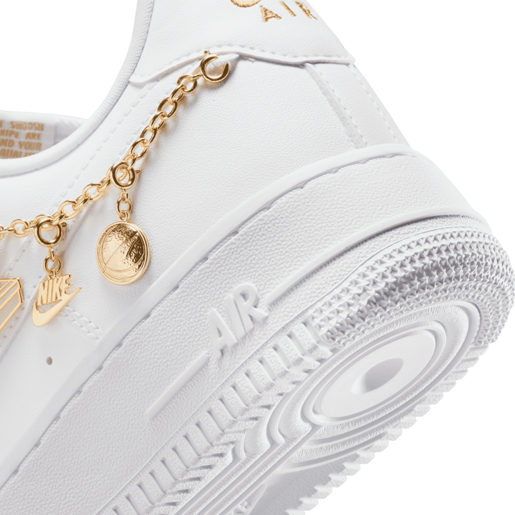 Nike Air Force 1 Low LX White Pendant (W) Angle 5