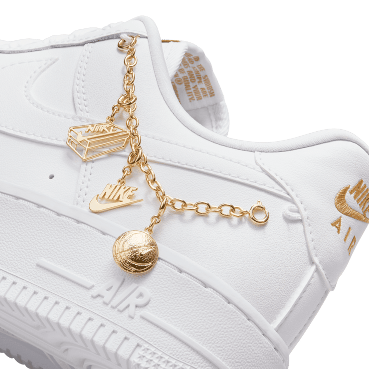 Nike Air Force 1 Low LX White Pendant (W) Angle 6