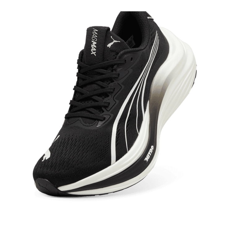 PUMA MagMax NITROâ¢ Men in Black/White/Cool Dark Grey Angle 2