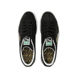 PUMA Suede Classic XXI Sneakers in Black/White Angle 2