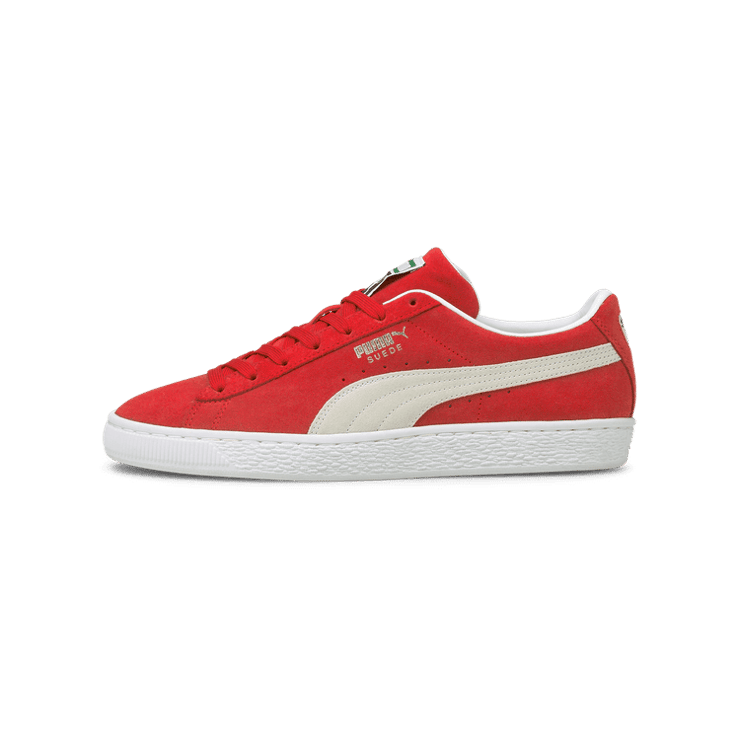PUMA Suede Classic XXI Sneakers in High Risk Red/White Angle 1