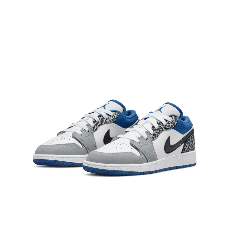 Jordan 1 Low SE True Blue (GS) Angle 2