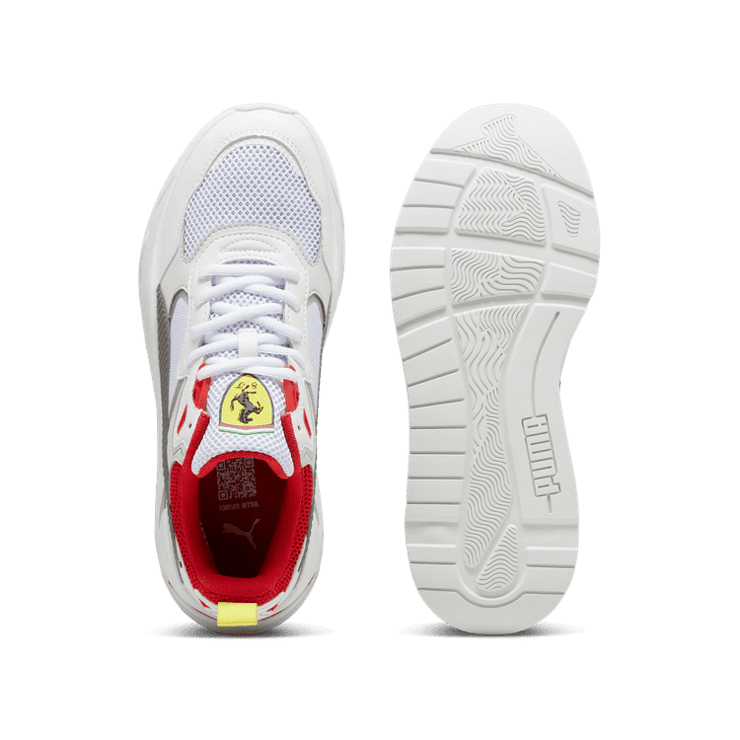 PUMA Scuderia Ferrari Trinity Sneakers Men in Red Angle 0