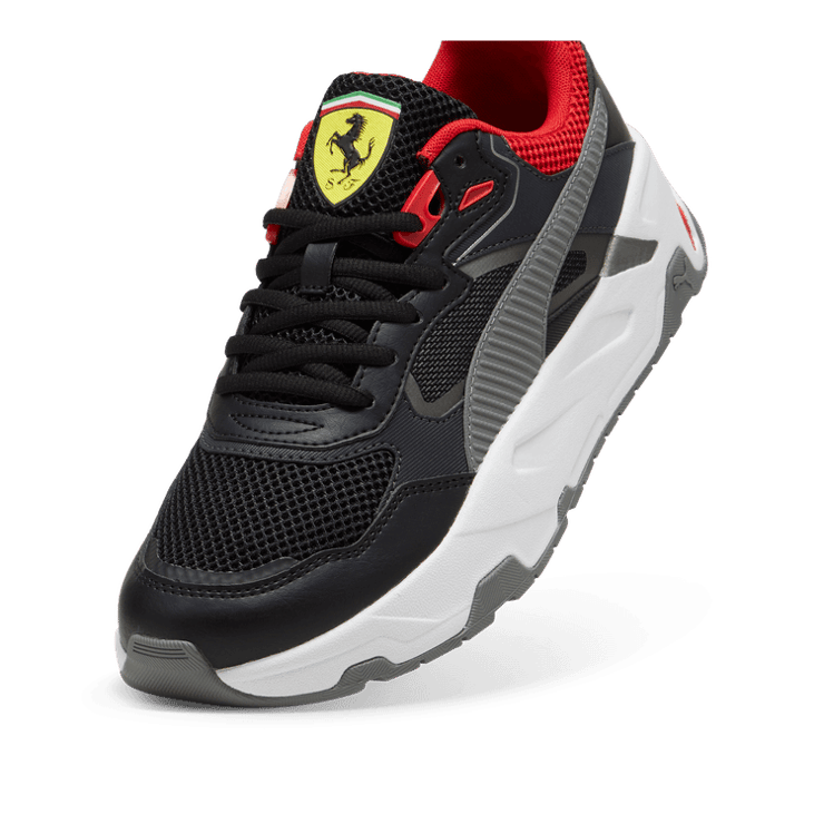 PUMA Scuderia Ferrari Trinity Sneakers Men in Red Angle 2
