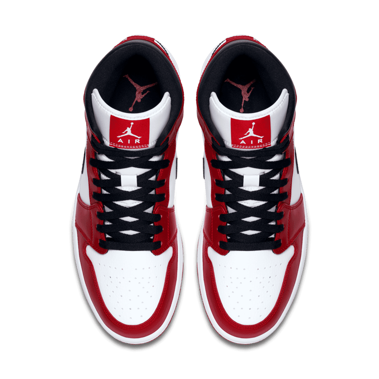 Air Jordan 1 Mid Chicago Angle 1