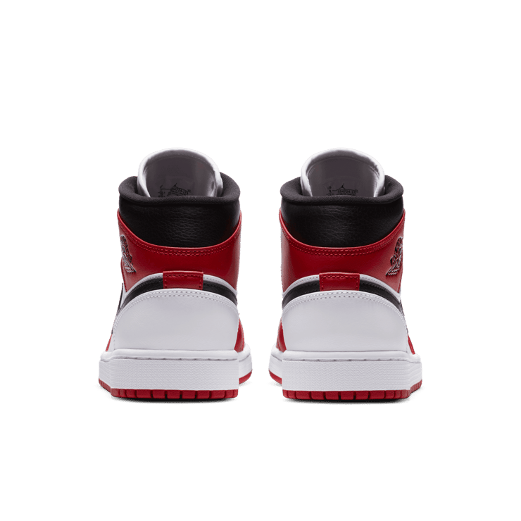 Air Jordan 1 Mid Chicago Angle 3