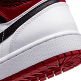 Air Jordan 1 Mid Chicago Angle 5