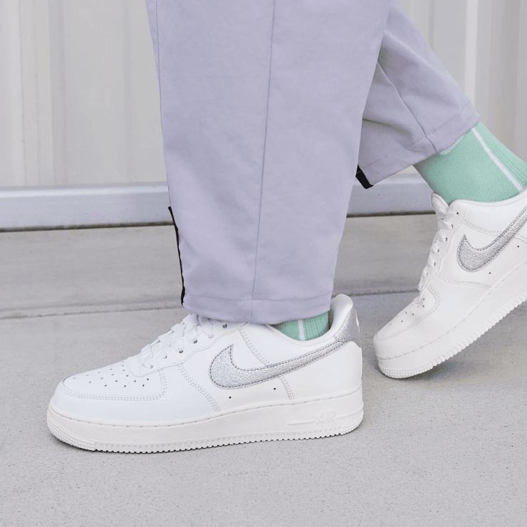 Nike Air Force 1 Low Summit White Metallic Silver (W) Angle 7