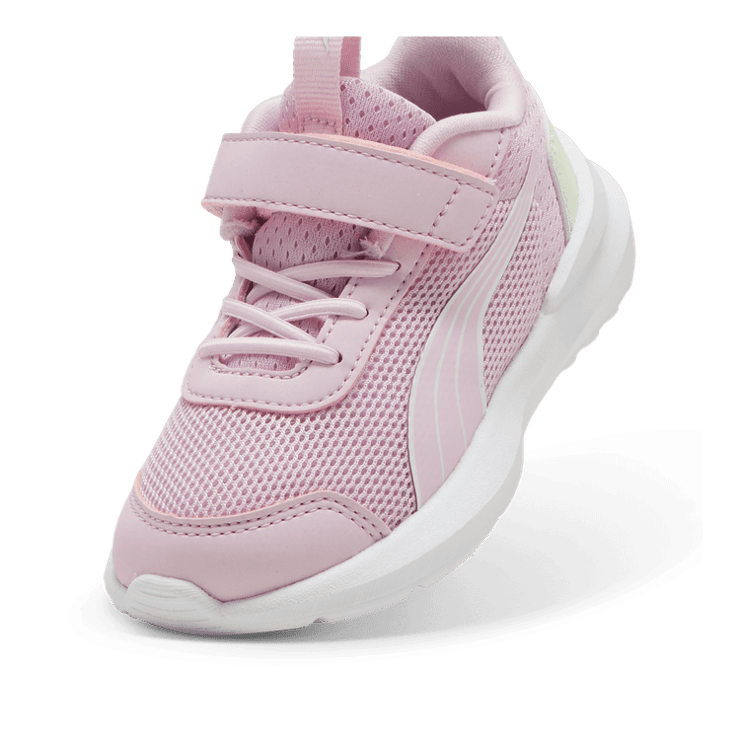 PUMA Kruz s' in Grape Mist/White/Green Illusion (TD) Angle 2