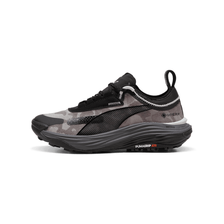 PUMA SEASONS Voyage NITRO⢠3 GORE-TEX Trail in Midnight Plum/Black/Dark Coal Angle 1