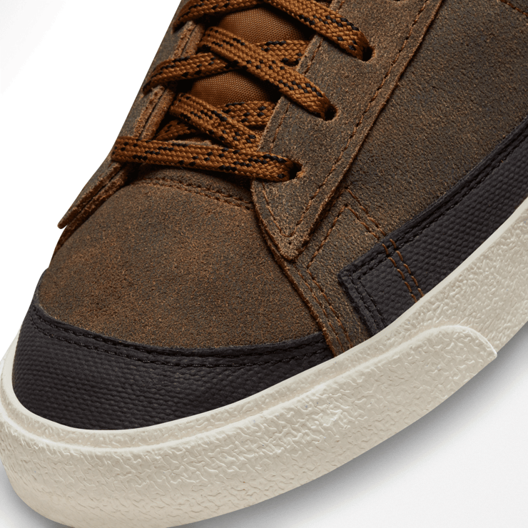Nike Blazer Low 77 Vintage Certified Fresh Pecan Angle 5