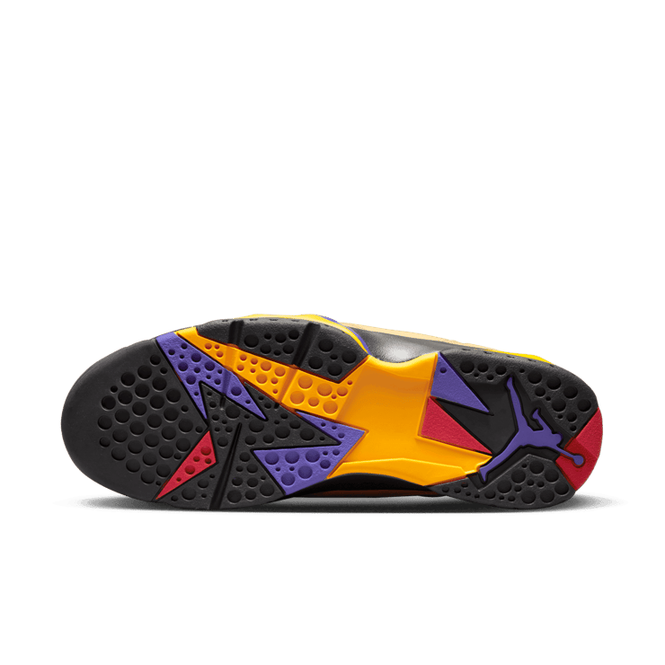 Air Jordan Retro 7 SE Afrobeats Angle 0