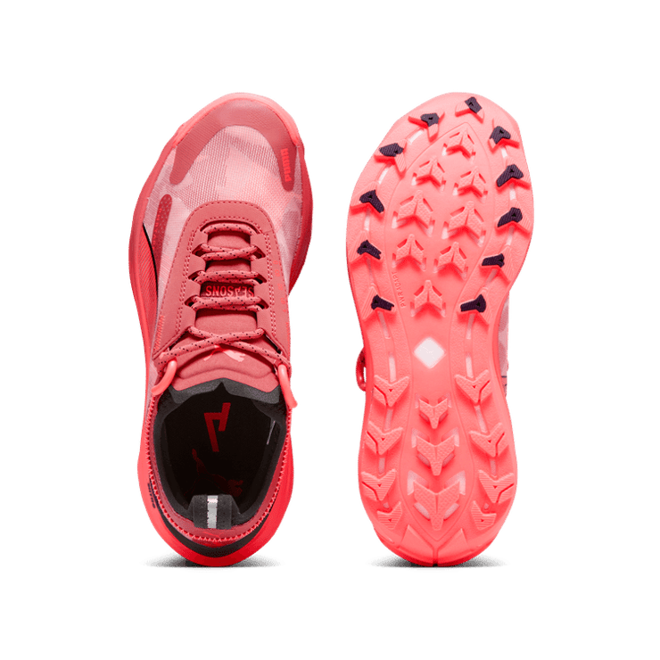 PUMA SEASONS Voyage NITRO⢠3 GORE-TEX Trail in Astro Red/Fire Orchid/Black Angle 0
