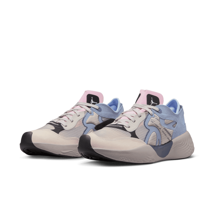 Jordan Delta 3 Low Cobalt Bliss Angle 2