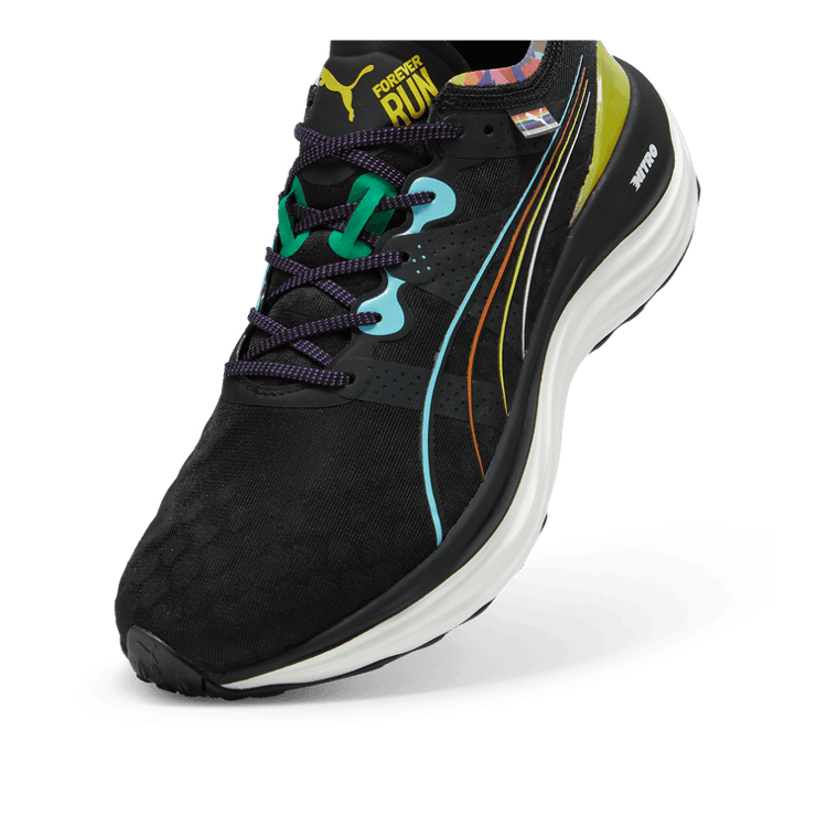 PUMA LOVE MARATHON ForeverRun NITRO⢠in Black/White Angle 2