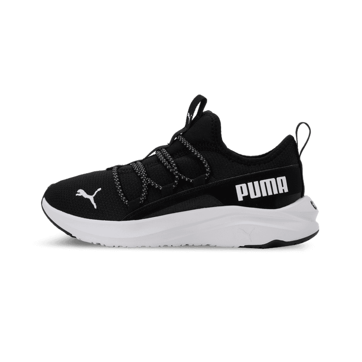 PUMA Softride One4All in Black/White (GS) Angle 1