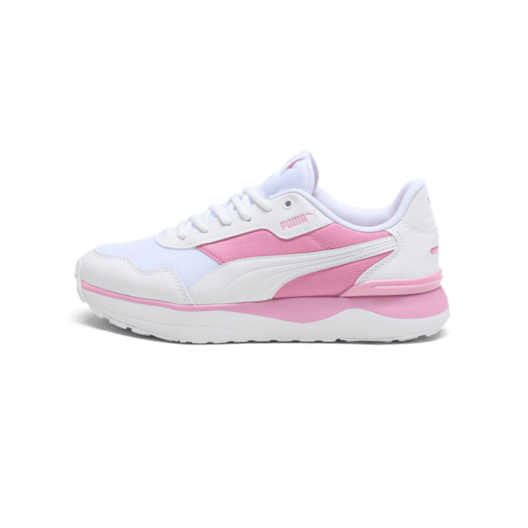 PUMA R78 Voyage Sneakers in Mauved Out/White Angle 1