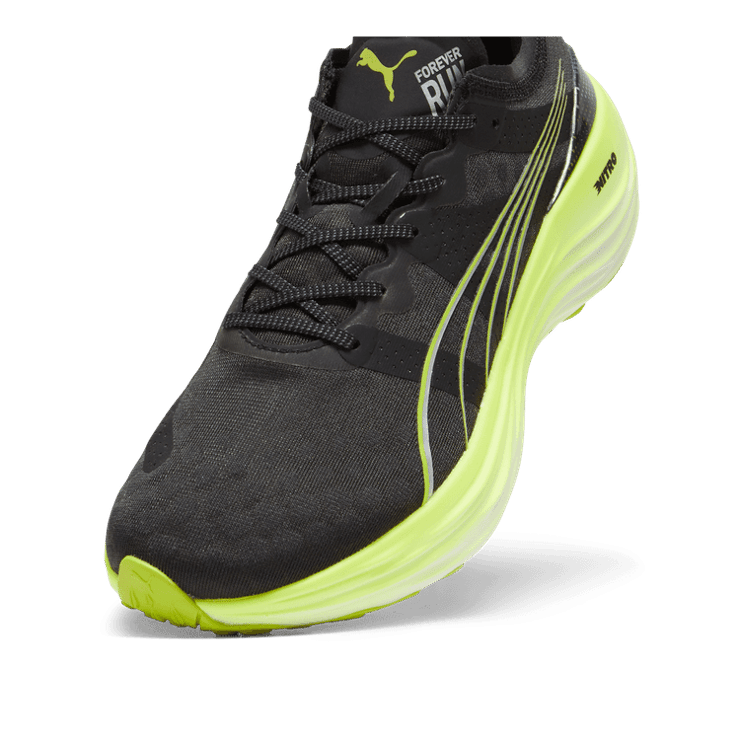 PUMA ForeverRun NITROâ¢ in Black/Lime Pow/Mineral Grey Angle 2