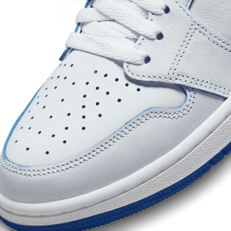 Jordan 1 Zoom CMFT 25 Years In China (W) Angle 4