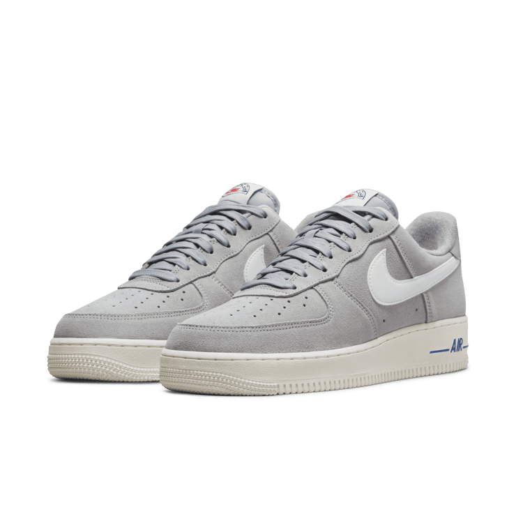 Nike Air Force 1 Low Light Smoke Grey White Sail Hyper Royal Angle 2