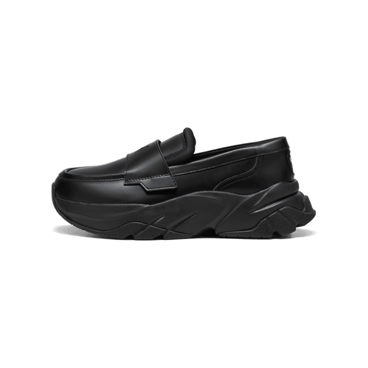 PUMA Sophyr Loafer Women in Black Angle 1