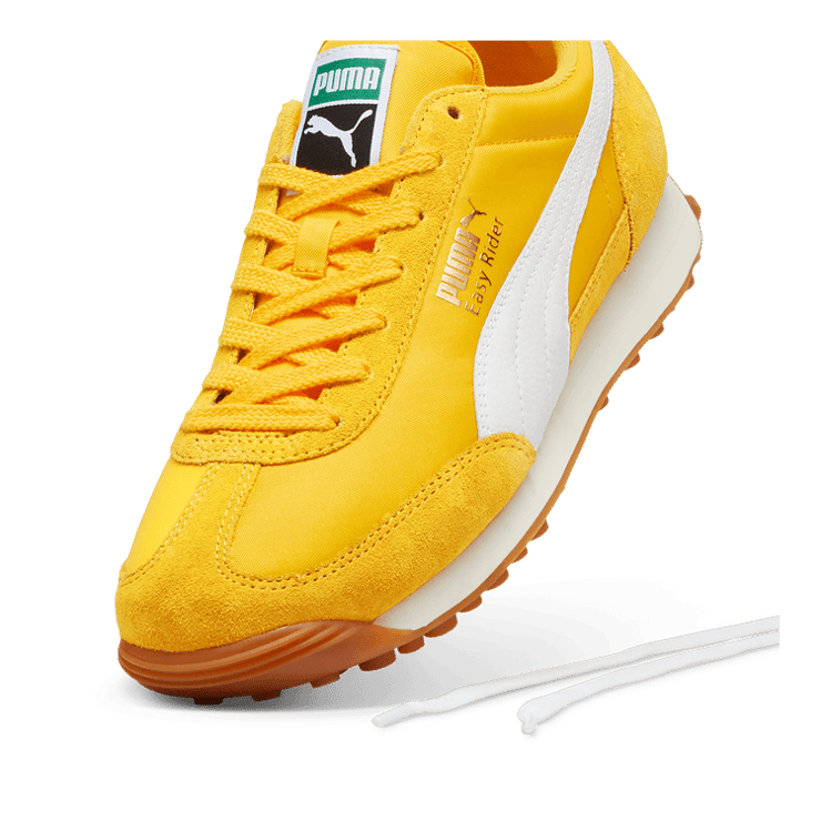 PUMA Easy Rider Vintage Sneakers in Tangerine/White Angle 2
