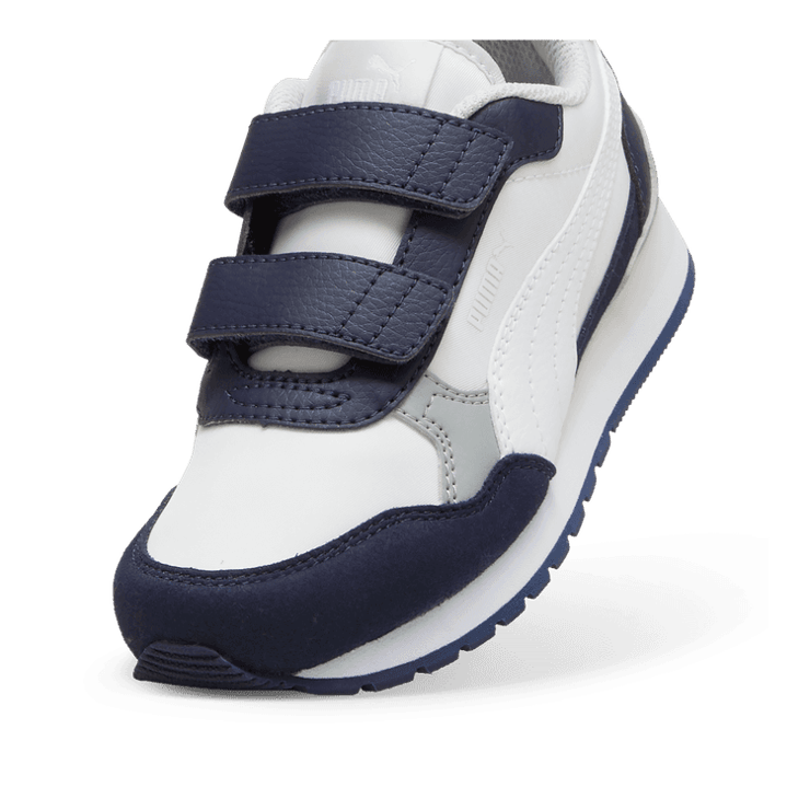 PUMA ST Runner v4 Nylon Sneakers in Dark Blue (GS) Angle 2
