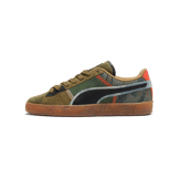 PUMA Suede Peace And Love Flagship Sneakers in Olive Drab/Black/Redmazing Angle 1