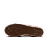 Nike Blazer Low 77 EMB Oxen Brown Angle 0