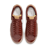 Nike Blazer Low 77 EMB Oxen Brown Angle 1