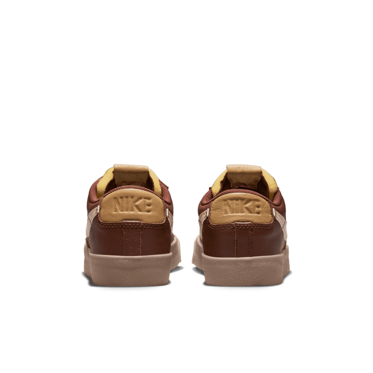 Nike Blazer Low 77 EMB Oxen Brown Angle 3