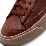 Nike Blazer Low 77 EMB Oxen Brown Angle 4