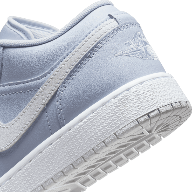 Air Jordan 1 Low Cobalt Bliss (GS) Angle 5