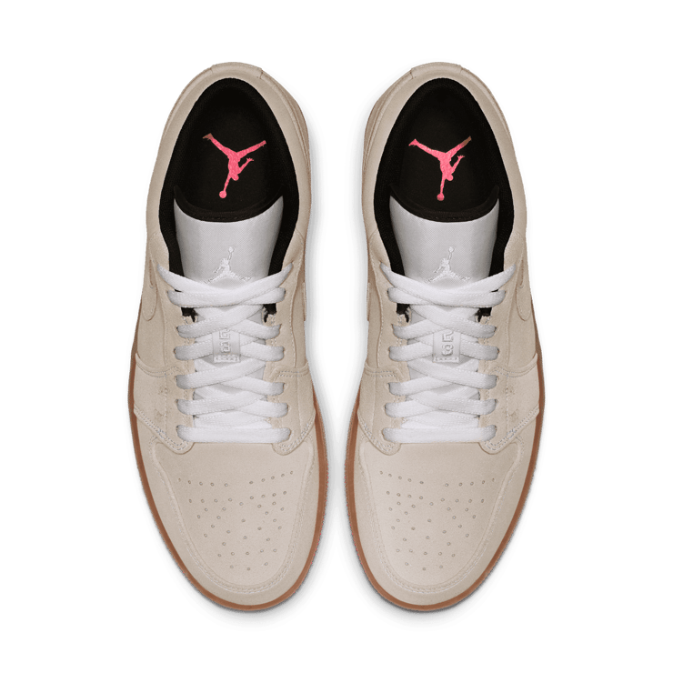 Jordan 1 Low White Gum Hyper Pink Angle 1