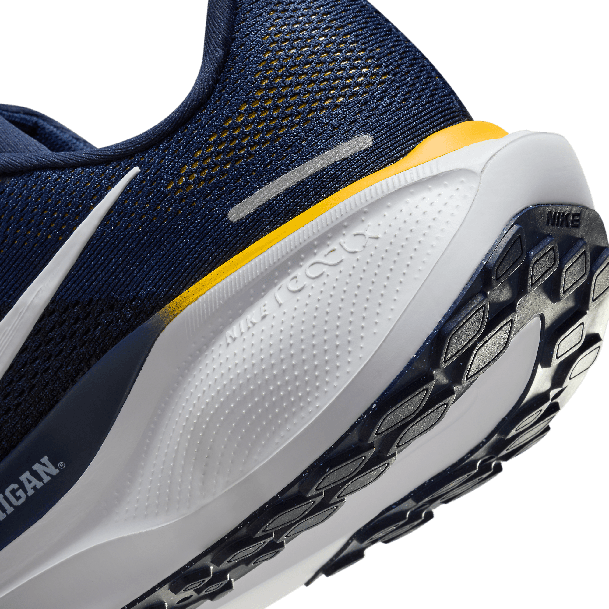 nike michigan running shoes