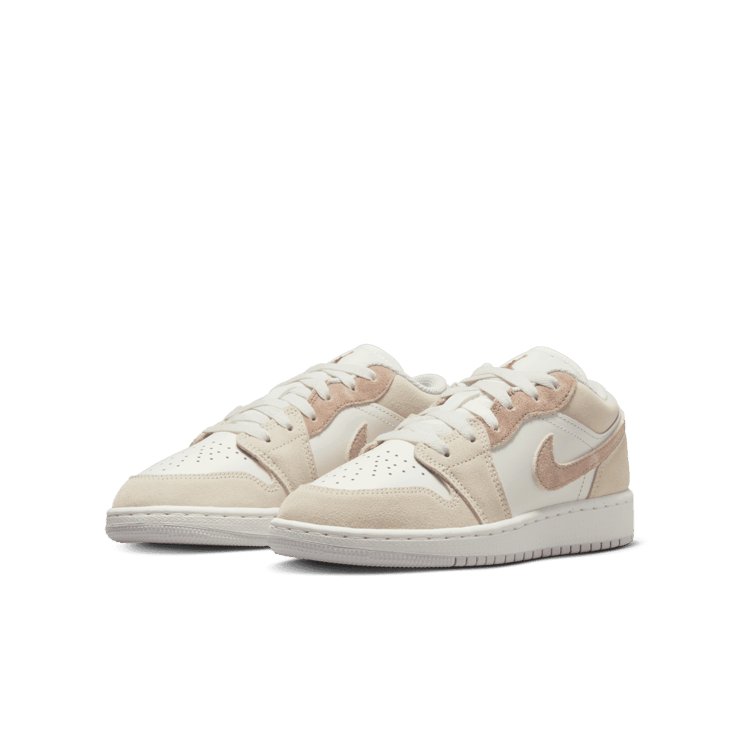Air Jordan 1 Low SE 'Sail Archaeo Brown' (GS) Angle 2