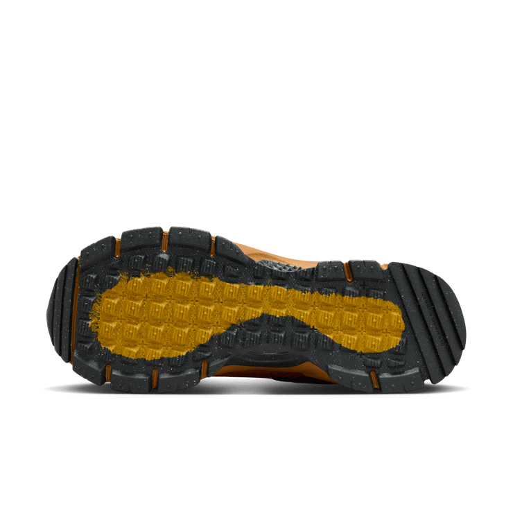 Nike Zoom Vomero 5 Roam Flax (W) Angle 0