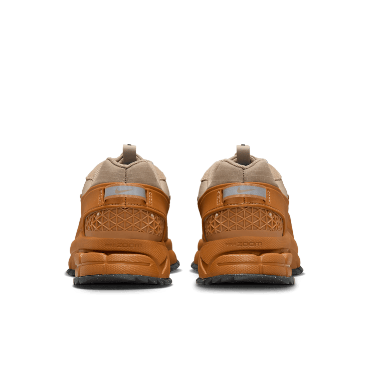 Nike Zoom Vomero 5 Roam Flax (W) Angle 3