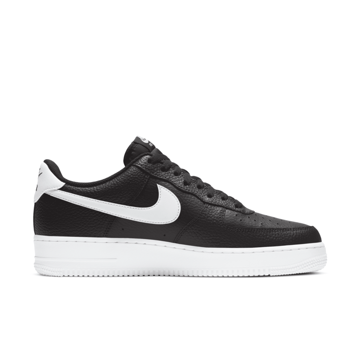 Nike Air Force 1 Low '07 Black White Pebbled Leather Angle 1